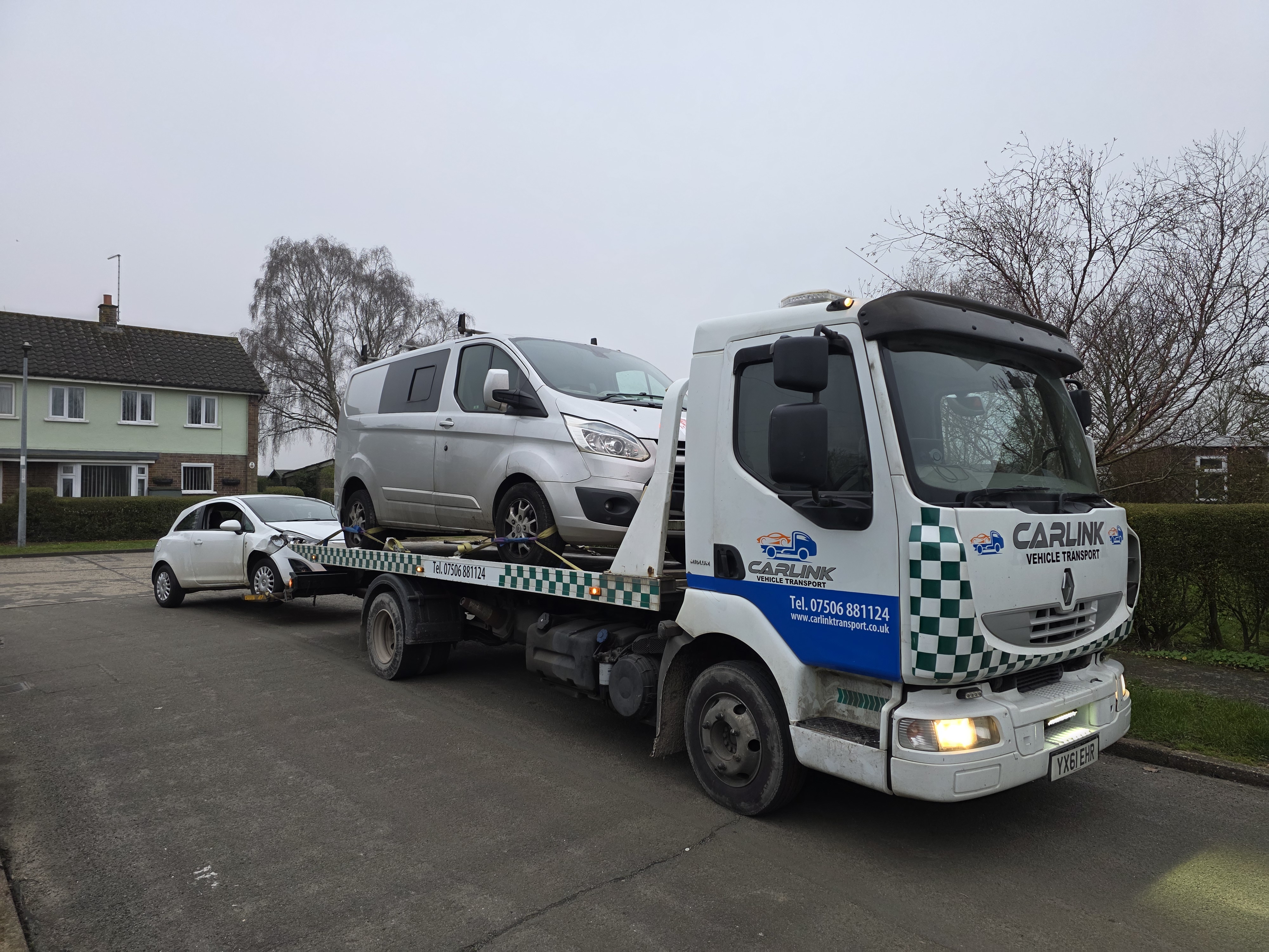 What Equipment Is Used for Salvage Vehicle Transport?