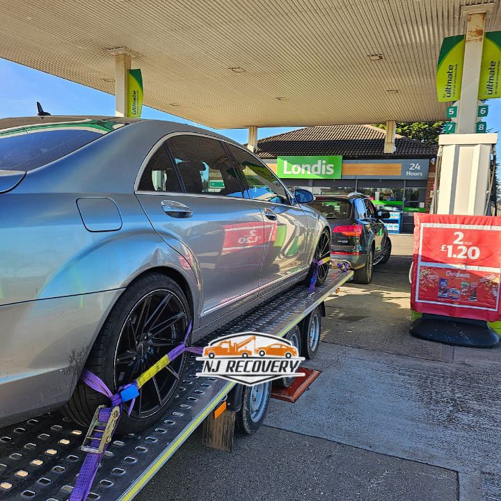 car brakdown recovery peterborough van transportation van recovery london breakdown cover jump start battery service emergency
