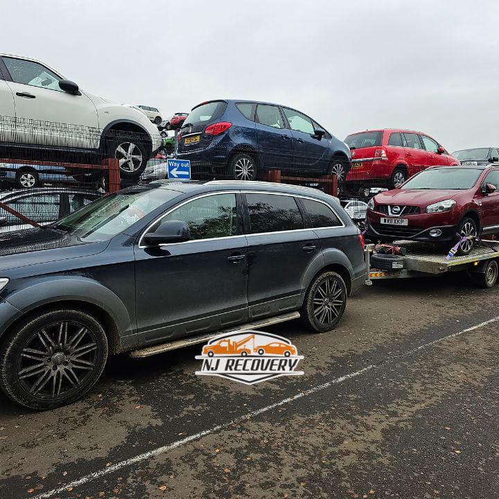 car recovery car breakdown van recovery peterborough london collectors car emergency breakdown cheap services jump start car transportation
