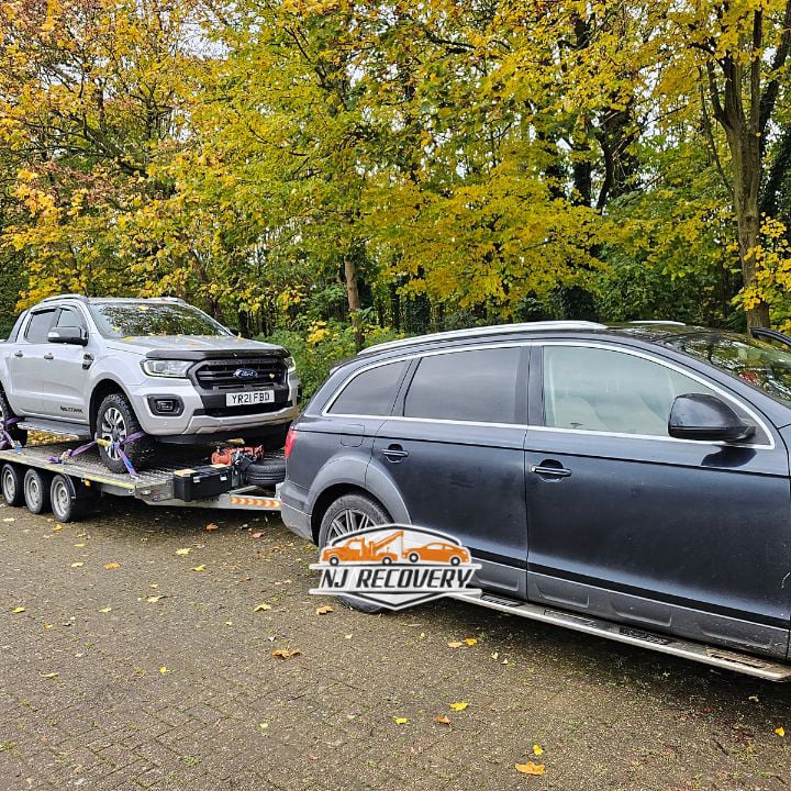 car recovery car breakdown van recovery peterborough london collectors car emergency breakdown cheap services jump start car transportation
