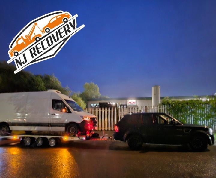 car recovery car breakdown van recovery peterborough london collectors car emergency breakdown cheap services jump start car transportation