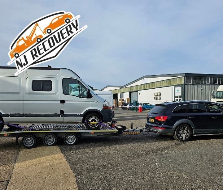 car recovery car breakdown van recovery peterborough london collectors car emergency breakdown cheap services jump start car transportation